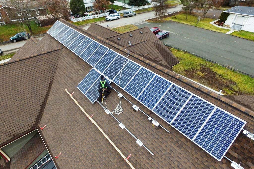 A residential group home for troubled youngsters gets a rooftop solar array through a partnership with Flathead Electric Cooperative in Kalispell, Mont. (Photo By: Mike Radel)