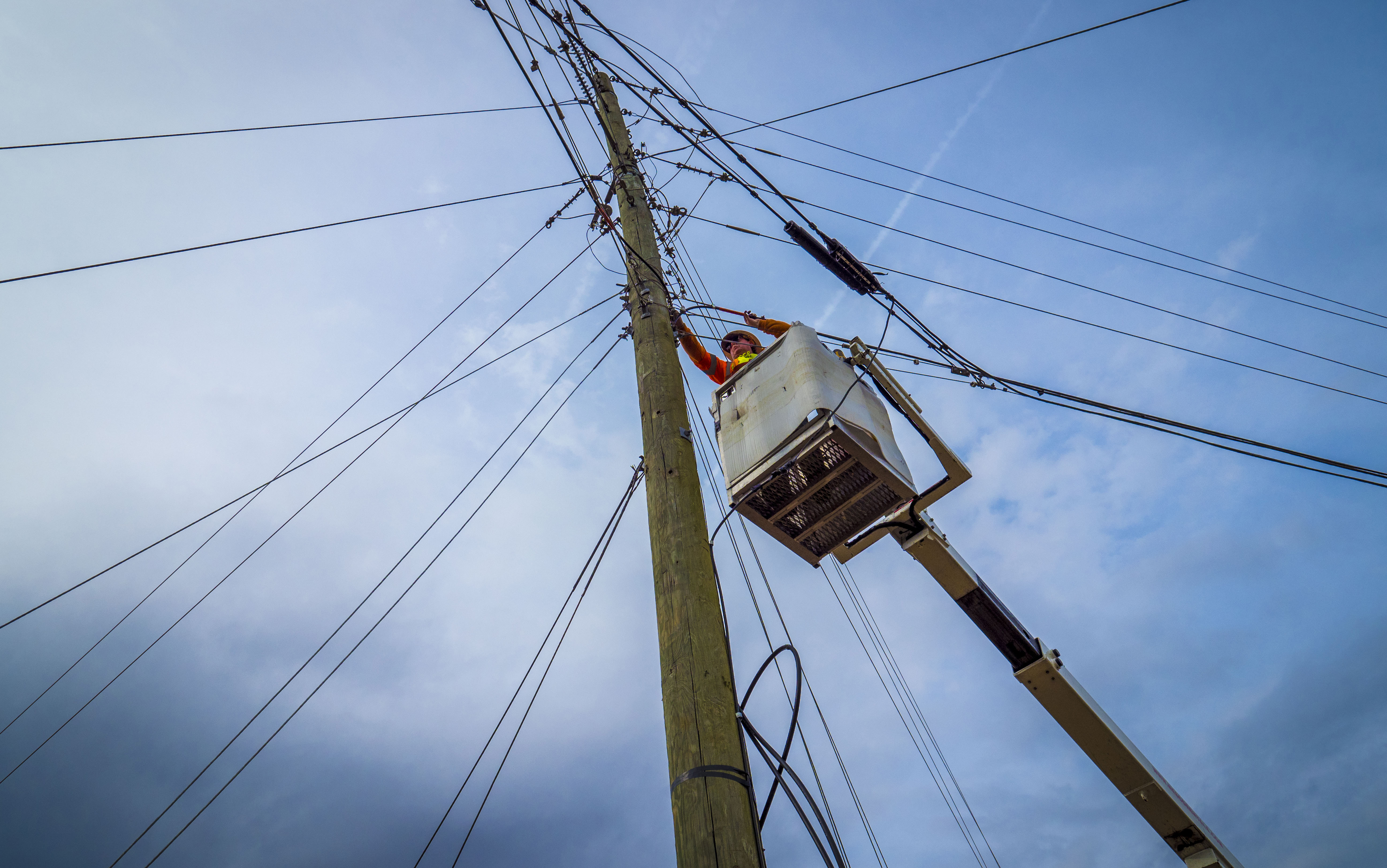 New Hampshire Electric Cooperative - Summer storms can be a risk for power  outages, are you prepared? Right now is a great time to make sure you have  your emergency kit ready.