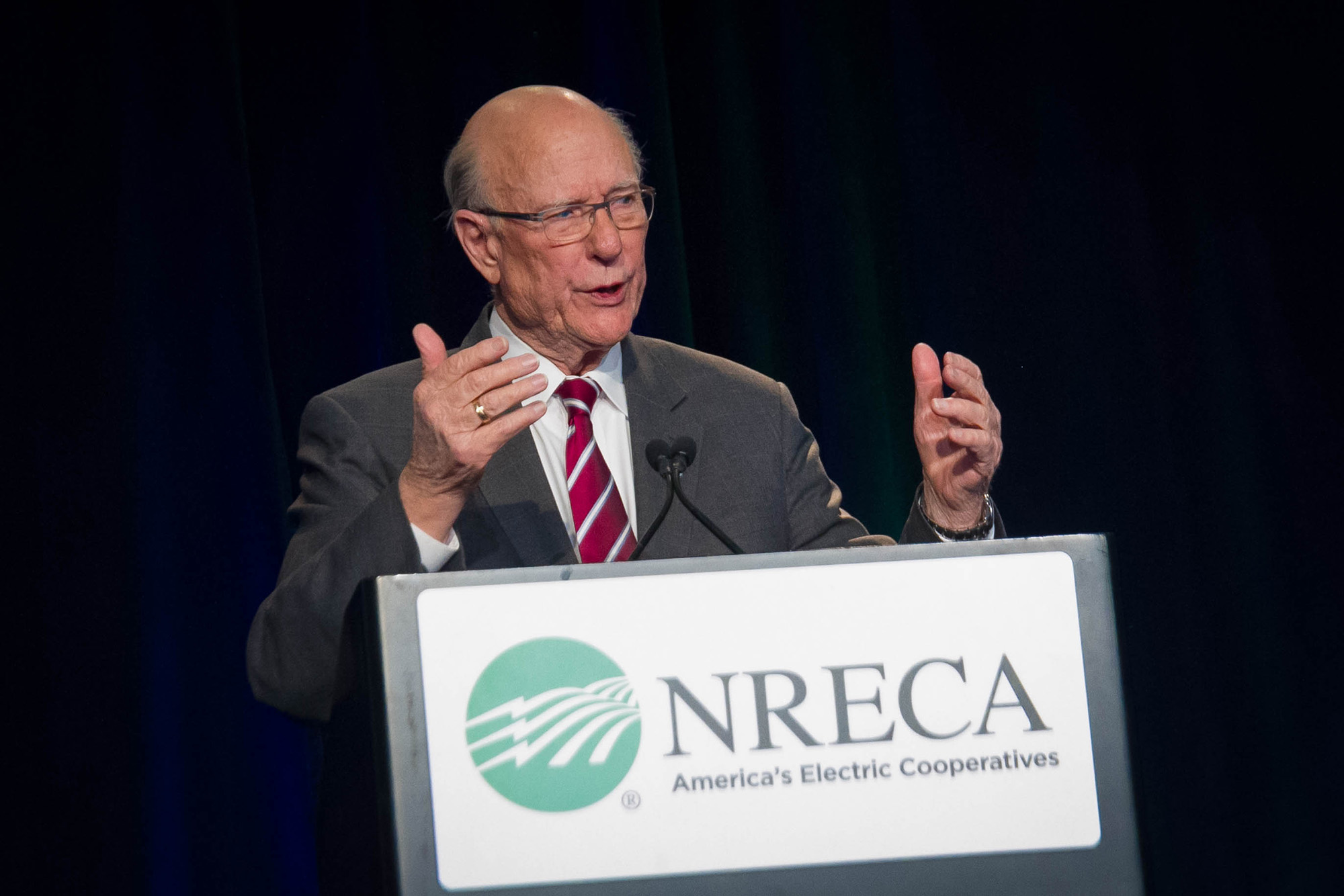 Senate Agriculture Committee Chairman Pat Roberts, R-Kan., tells electric co-op leaders at NRECA’s 2018 Legislative Conference that work continues on the Farm Bill. (Photo By: Luis Gomez Photos)