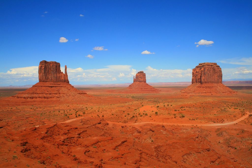 Arizona co-ops, with help from NRECA, secured and shipped 400 face masks to the Kayenta Chapter of Navajo Nation. (Photo Courtesy: GCSECA)