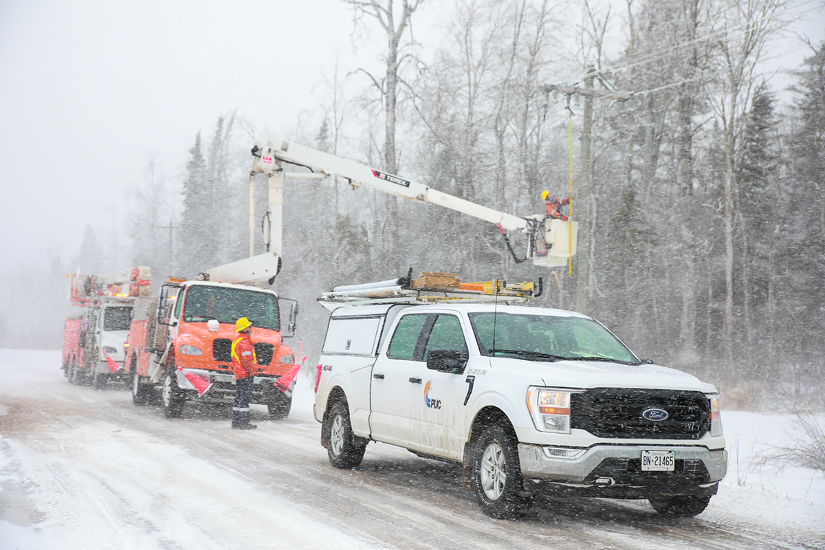 Michigan Co-op Gets Help From Canada to Restore Power After Ice Storm ...