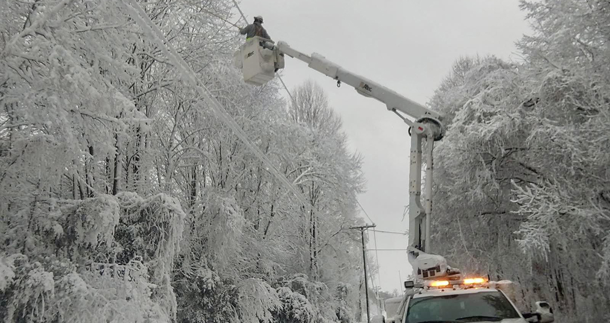 Delmarva Co-ops Restore Power Amid Worst Blizzard in Years